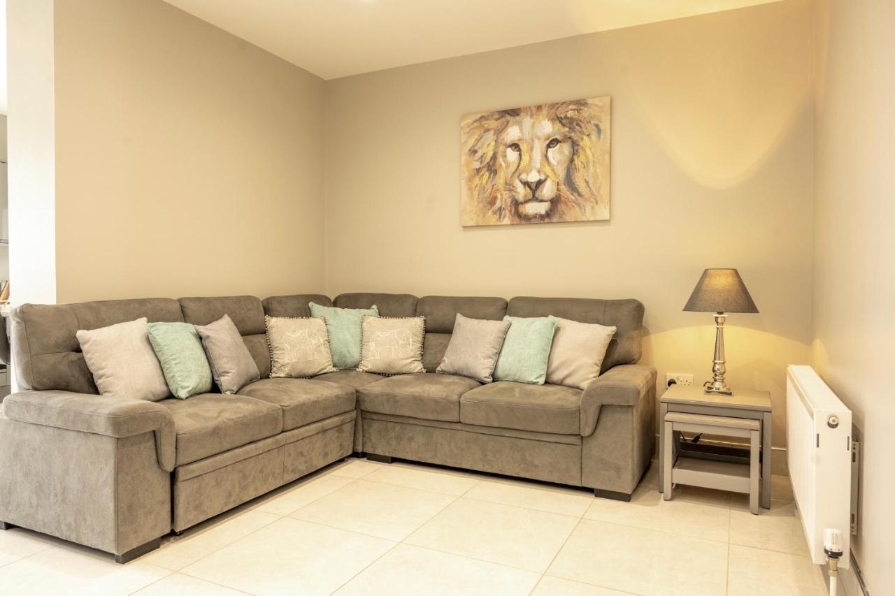 The View Apartment 2, Newry - Luxury Open Plan Apartment With City Views 외부 사진