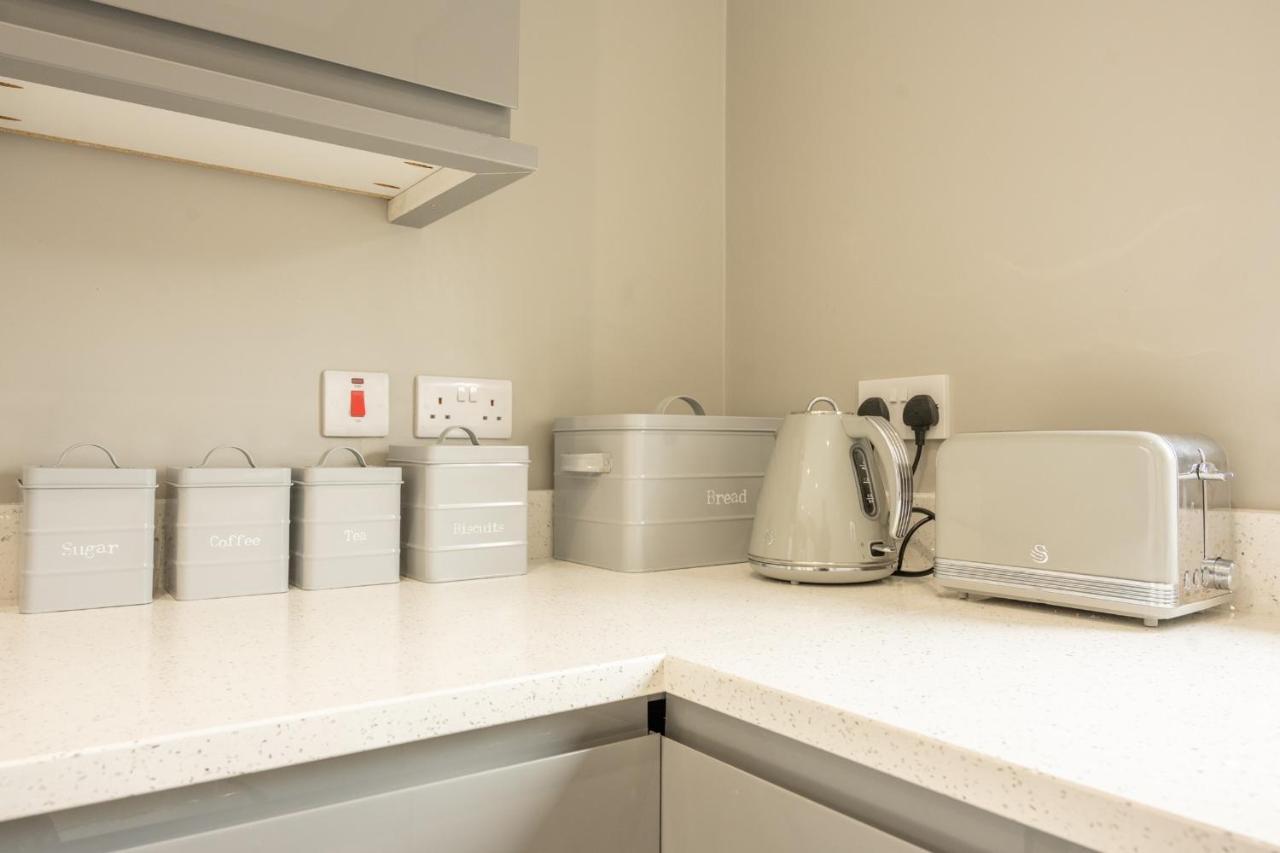 The View Apartment 2, Newry - Luxury Open Plan Apartment With City Views 외부 사진