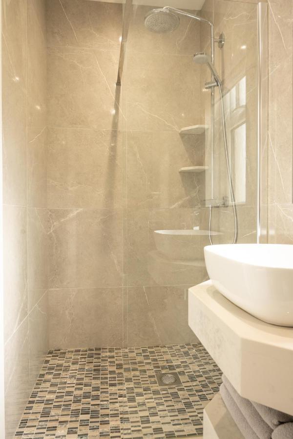 The View Apartment 2, Newry - Luxury Open Plan Apartment With City Views 외부 사진